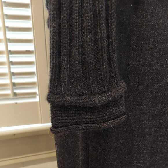 Vintage Peruvian Connection Charcoal Gray Wool/Alpaca Skirt & Sweater Set Size S - Picture 12 of 14